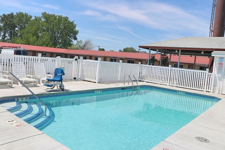 Motel Budget Host Inn Niagara Falls