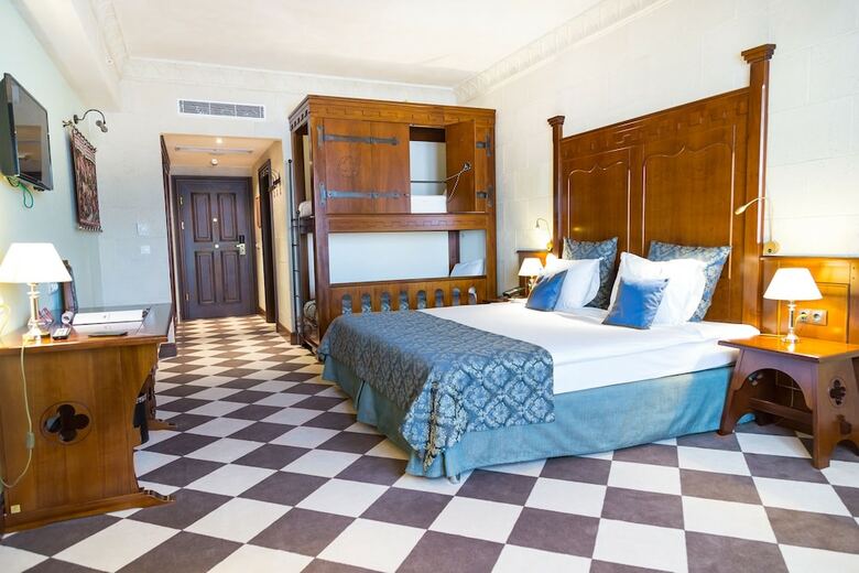 Sochi Park� Bogatyr Hotel