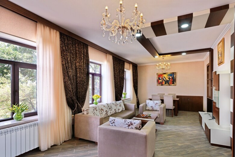 Samakhi Palace Sharadil Hotel