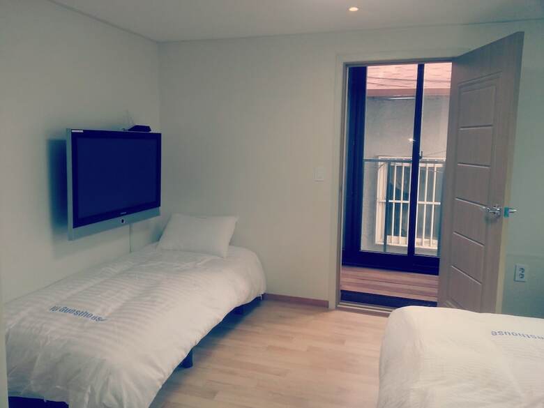 Hotel Iu Guesthouse