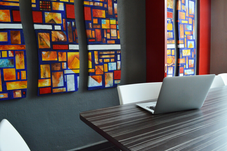 Hotel Block Suites