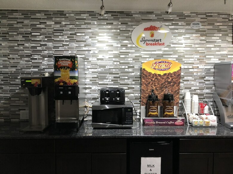 Motel Super 8 By Wyndham Brownsburg