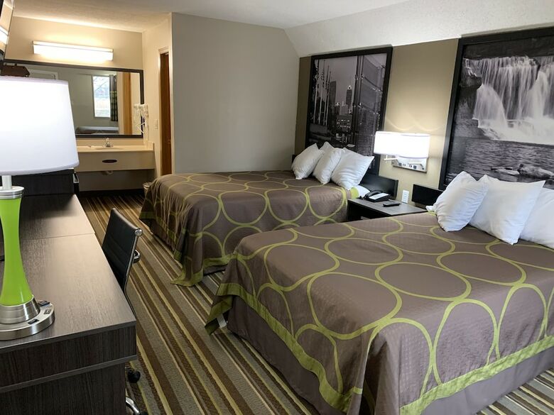 Motel Super 8 By Wyndham Brownsburg