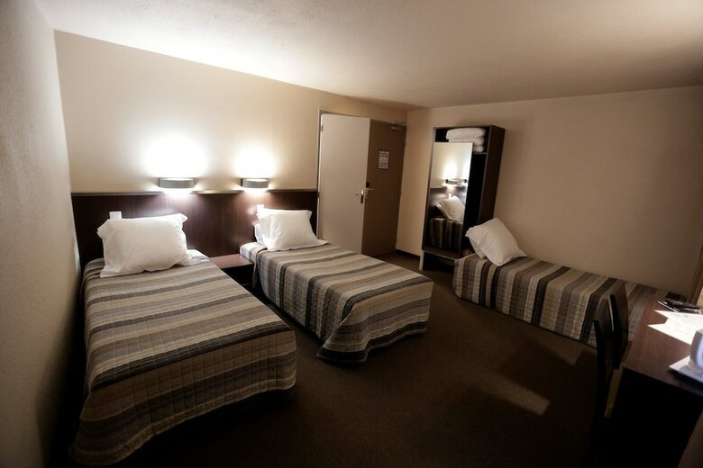 Hotel H�tel Au Petit Caporal
