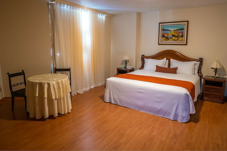 Miraflores Colon Hotel
