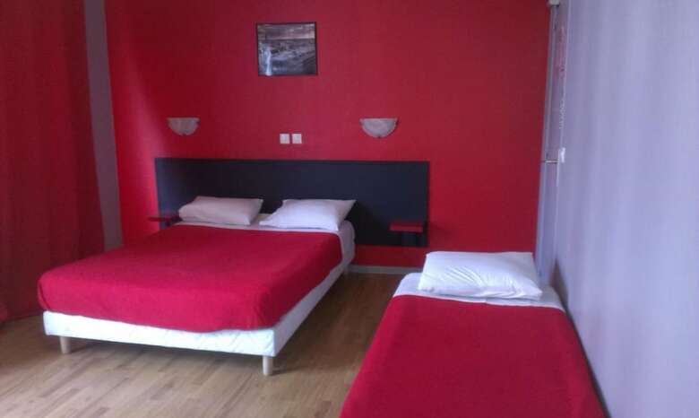 Hotel Hipotel Paris Gambetta Republique