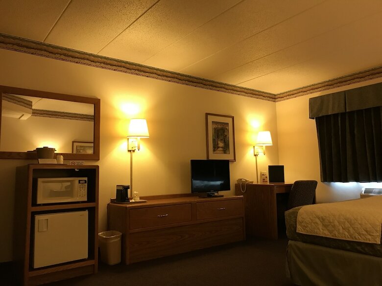 Hotel Fairbridge Inn & Suites In Thorp, Wi