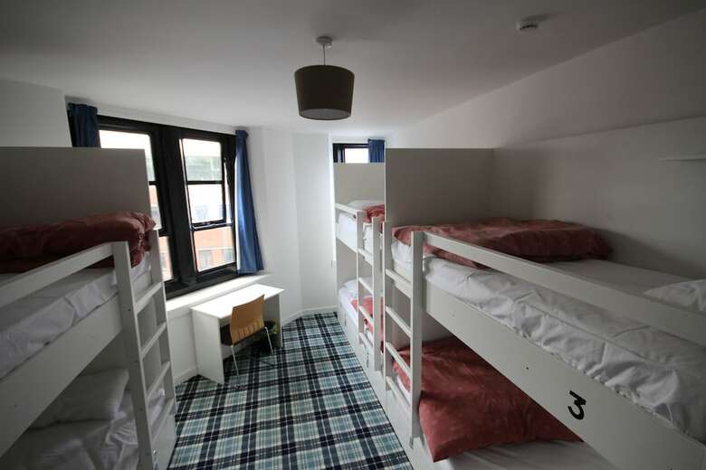 Hostal Tartan Lodge - Hostel