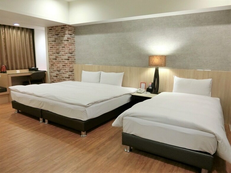 Old Fashion Hotel