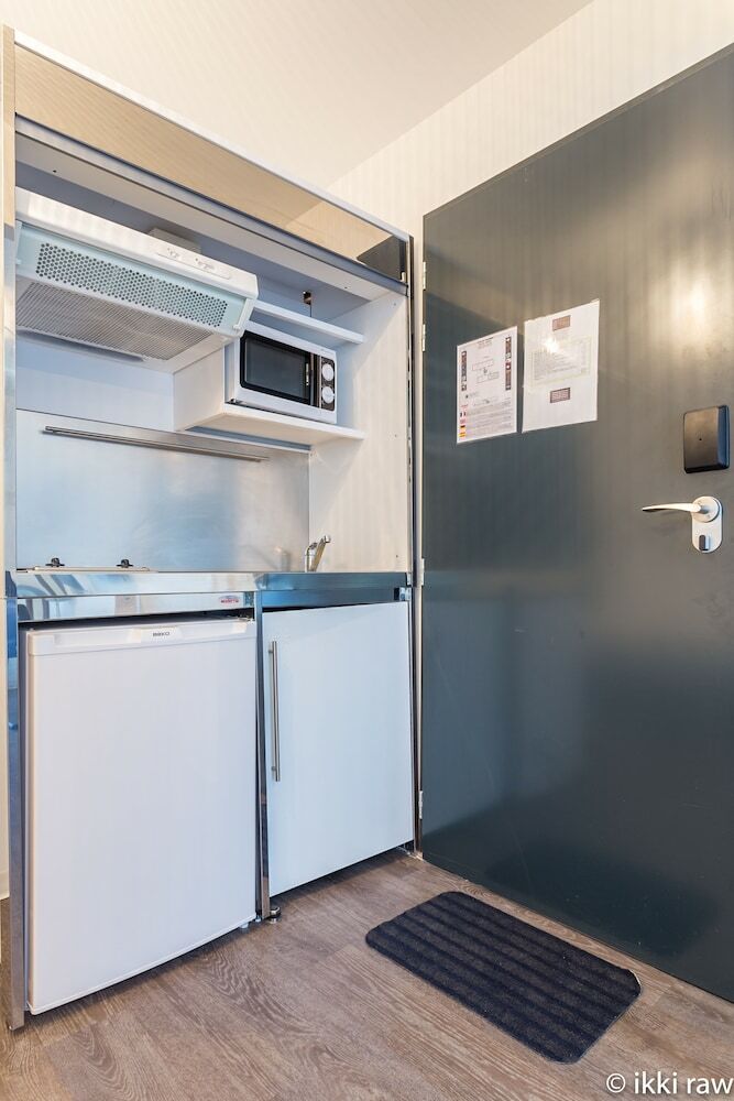 Hotel H�tel Lib�ra Caen