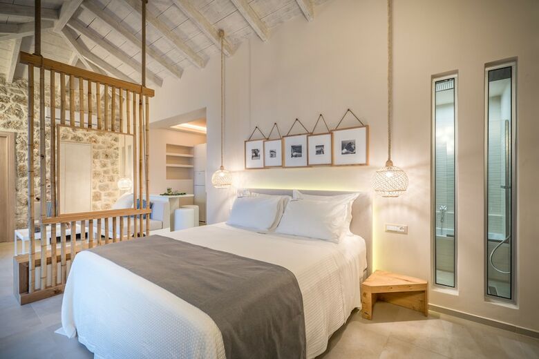 Emerald Villas & Suites