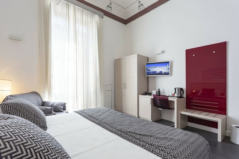 B&B Nostos