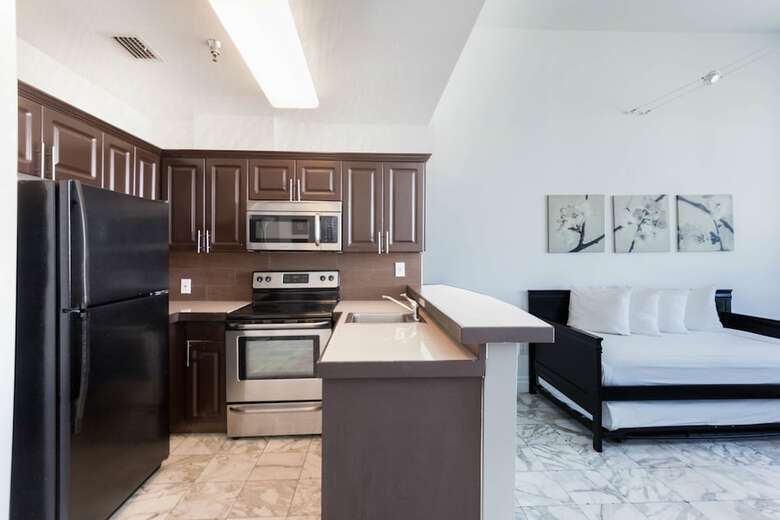 Aparthotel New Point Miami Beach Apartments