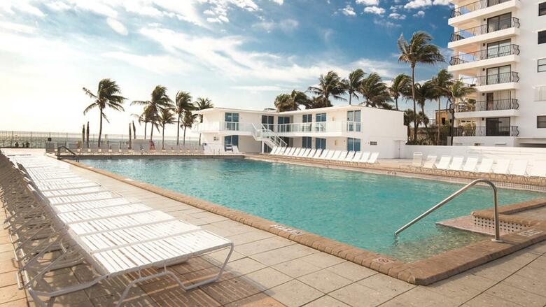 Aparthotel New Point Miami Beach Apartments