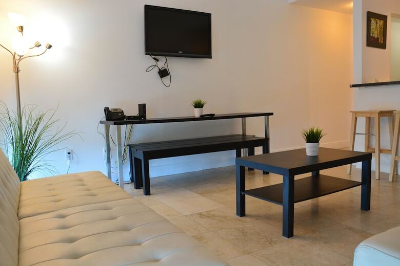 Aparthotel New Point Miami Beach Apartments