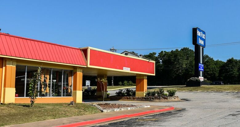 Hotel Homeplace Inn