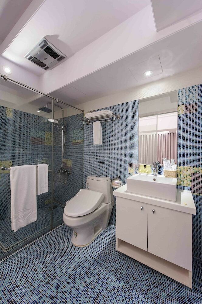 Liz Hotel
