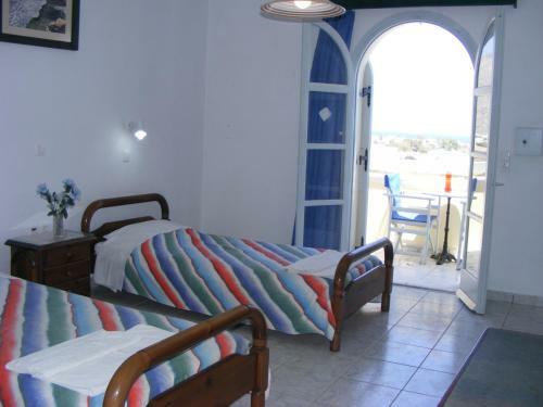 Hotel Perivolos Sandy Village