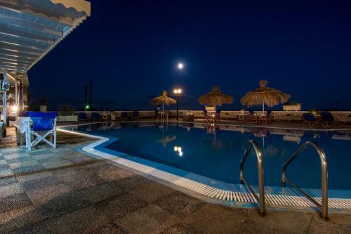 Hotel Perivolos Sandy Village