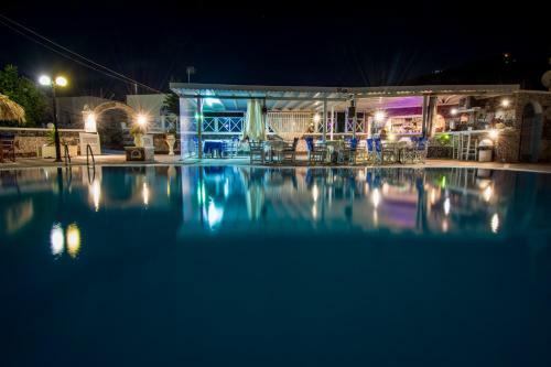 Hotel Perivolos Sandy Village