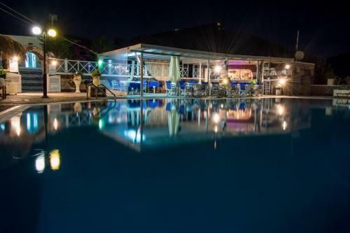 Hotel Perivolos Sandy Village