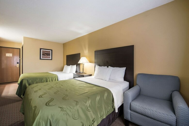 Hotel Quality Inn & Suites