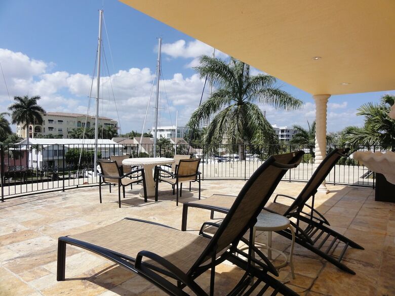Aparthotel The Villas Las Olas Hotel'apart