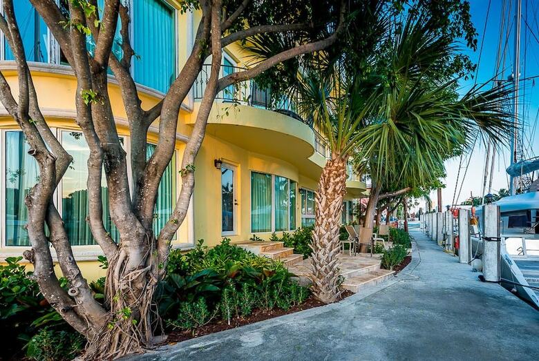 Aparthotel The Villas Las Olas Hotel'apart