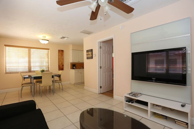 Hotel Lauderdale Villas, Suites By The Sea