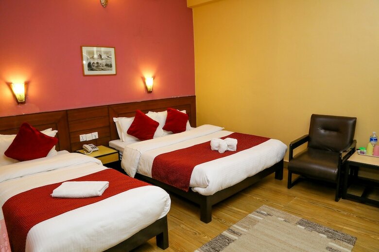 Hotel The Silver Oaks Inn