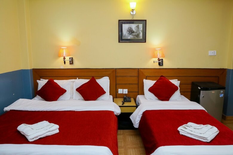 Hotel The Silver Oaks Inn