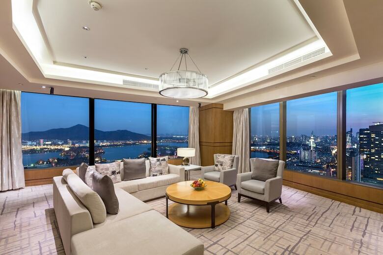 Shangri-la Hotel Nanjing