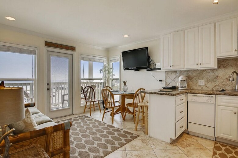 Seascape Deluxe Beach Condos By A B Sea Rentals
