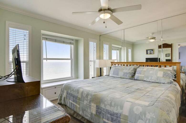 Seascape Deluxe Beach Condos By A B Sea Rentals