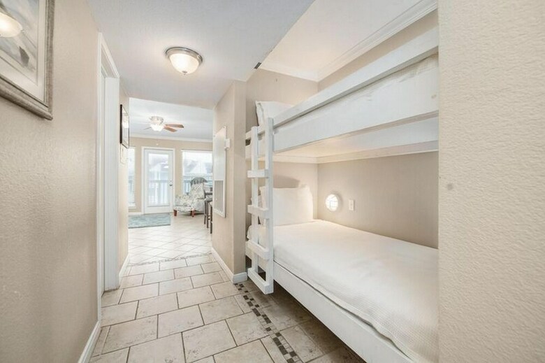 Seascape Deluxe Beach Condos By A B Sea Rentals