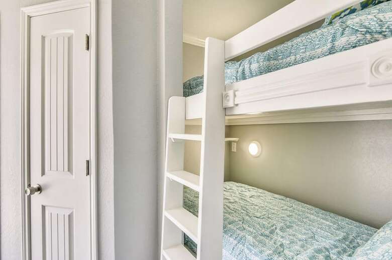 Seascape Deluxe Beach Condos By A B Sea Rentals