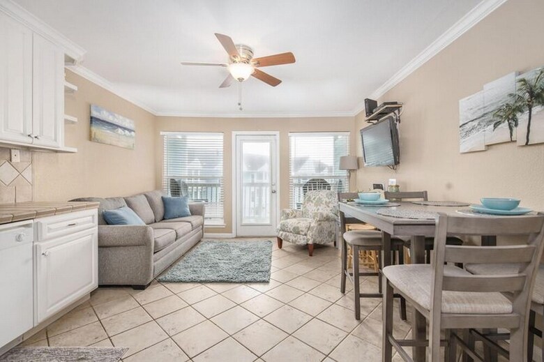 Seascape Deluxe Beach Condos By A B Sea Rentals