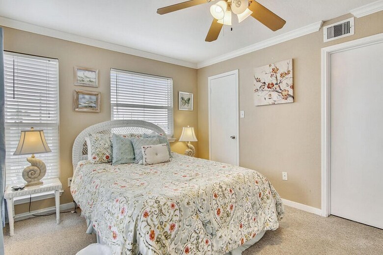 Seascape Deluxe Beach Condos By A B Sea Rentals