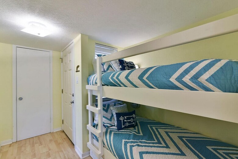 Seascape Deluxe Beach Condos By A B Sea Rentals