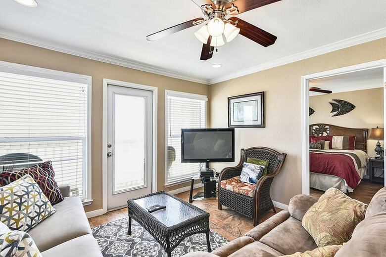 Seascape Deluxe Beach Condos By A B Sea Rentals