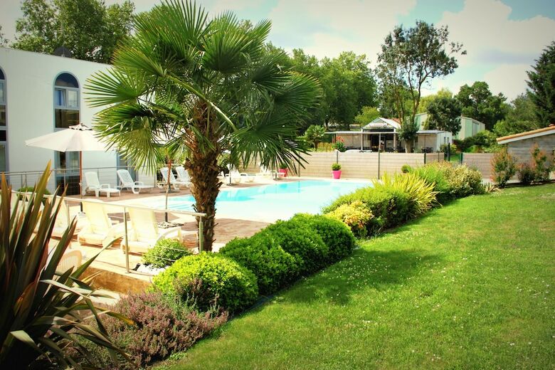Agape Hotel