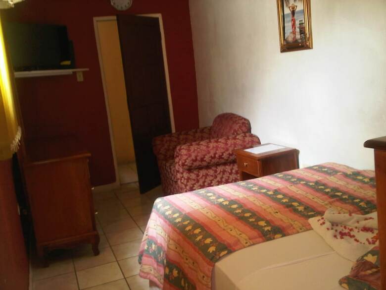 Hotel Treasure's Comfort Inn