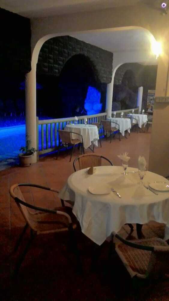 Hotel Eden Villa