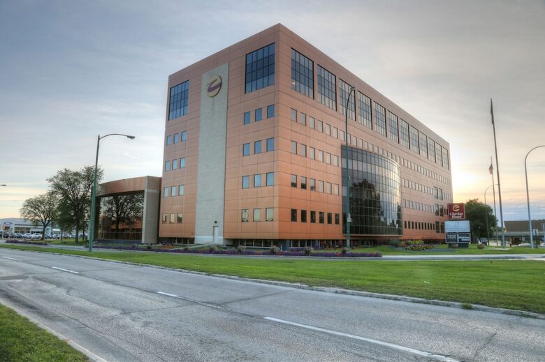 Clarion Hotel & Suites
