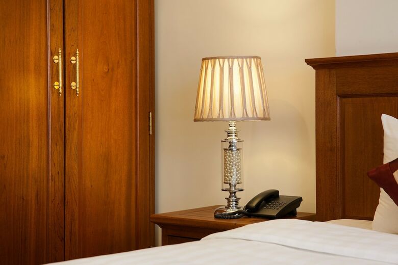 Silk Queen Hotel