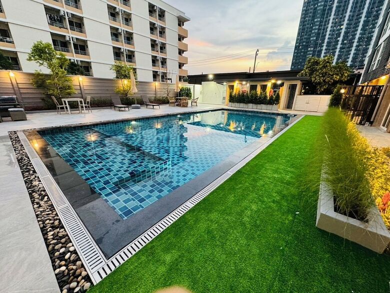 Hotel Three Seasons Place