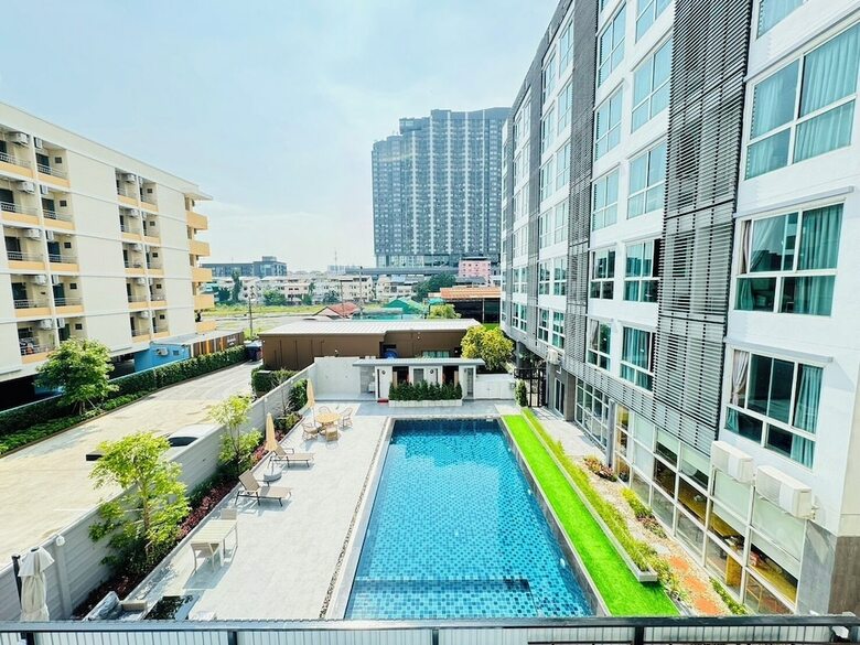 Hotel Three Seasons Place