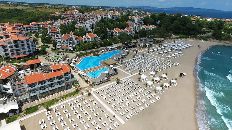Hotel Oasis Resort & Spa