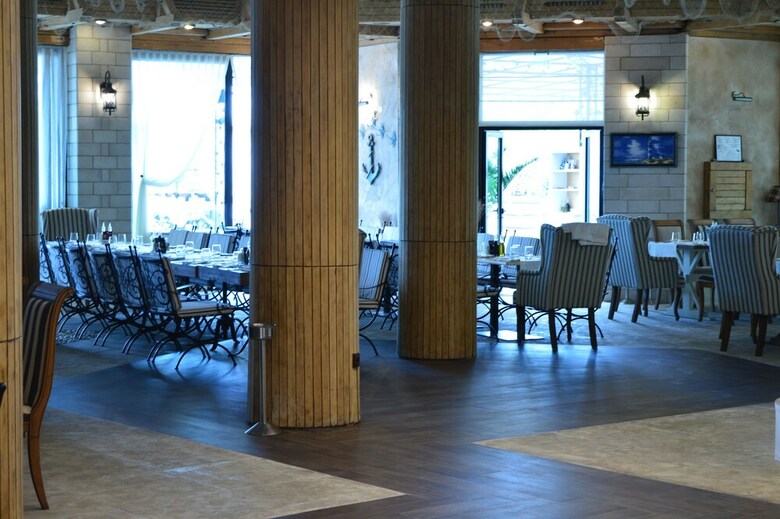 Hotel Oasis Resort & Spa