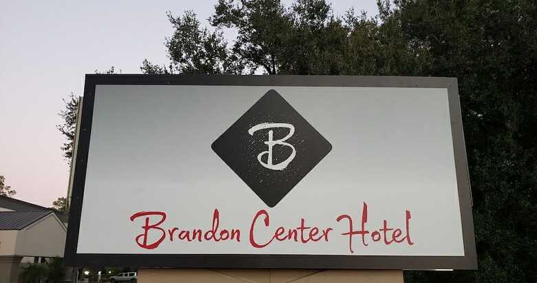 Brandon Center Hotel, An Ihg Property